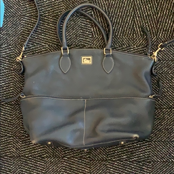 Dooney and Bourne handbag/tote - Picture 1 of 7